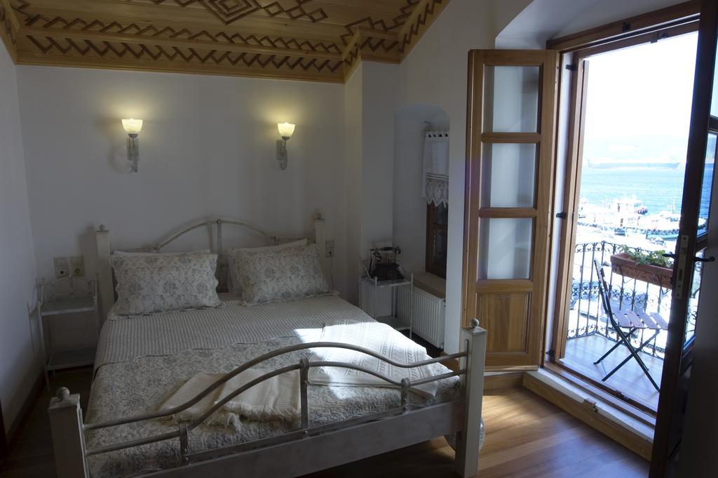 Hotel Des Etrangers - Special Category Canakkale Exterior photo