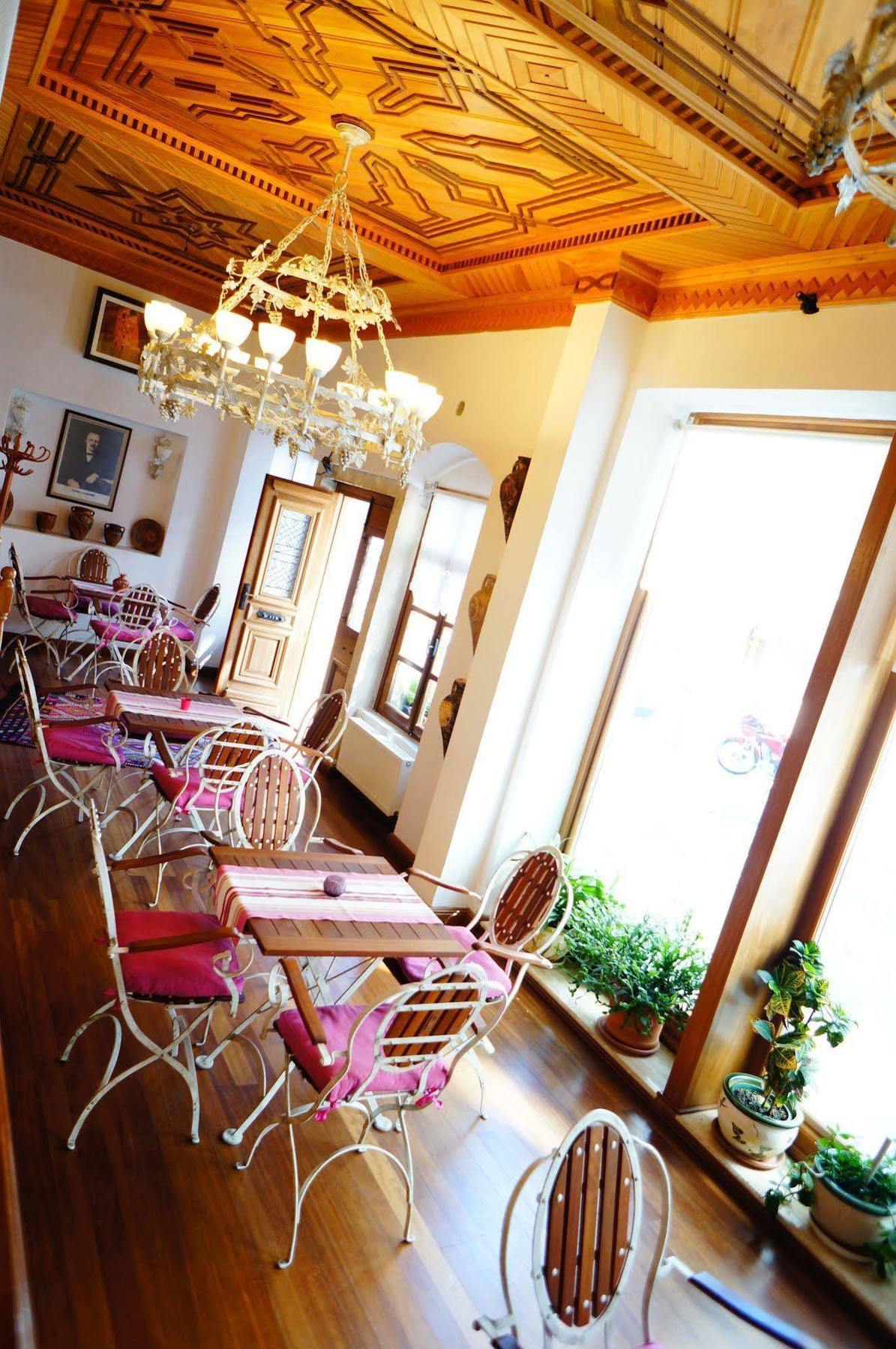 Hotel Des Etrangers - Special Category Canakkale Exterior photo