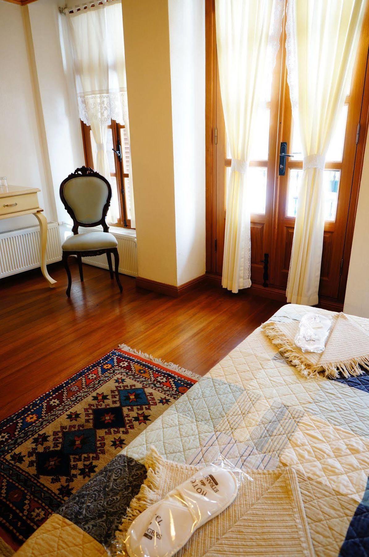 Hotel Des Etrangers - Special Category Canakkale Exterior photo