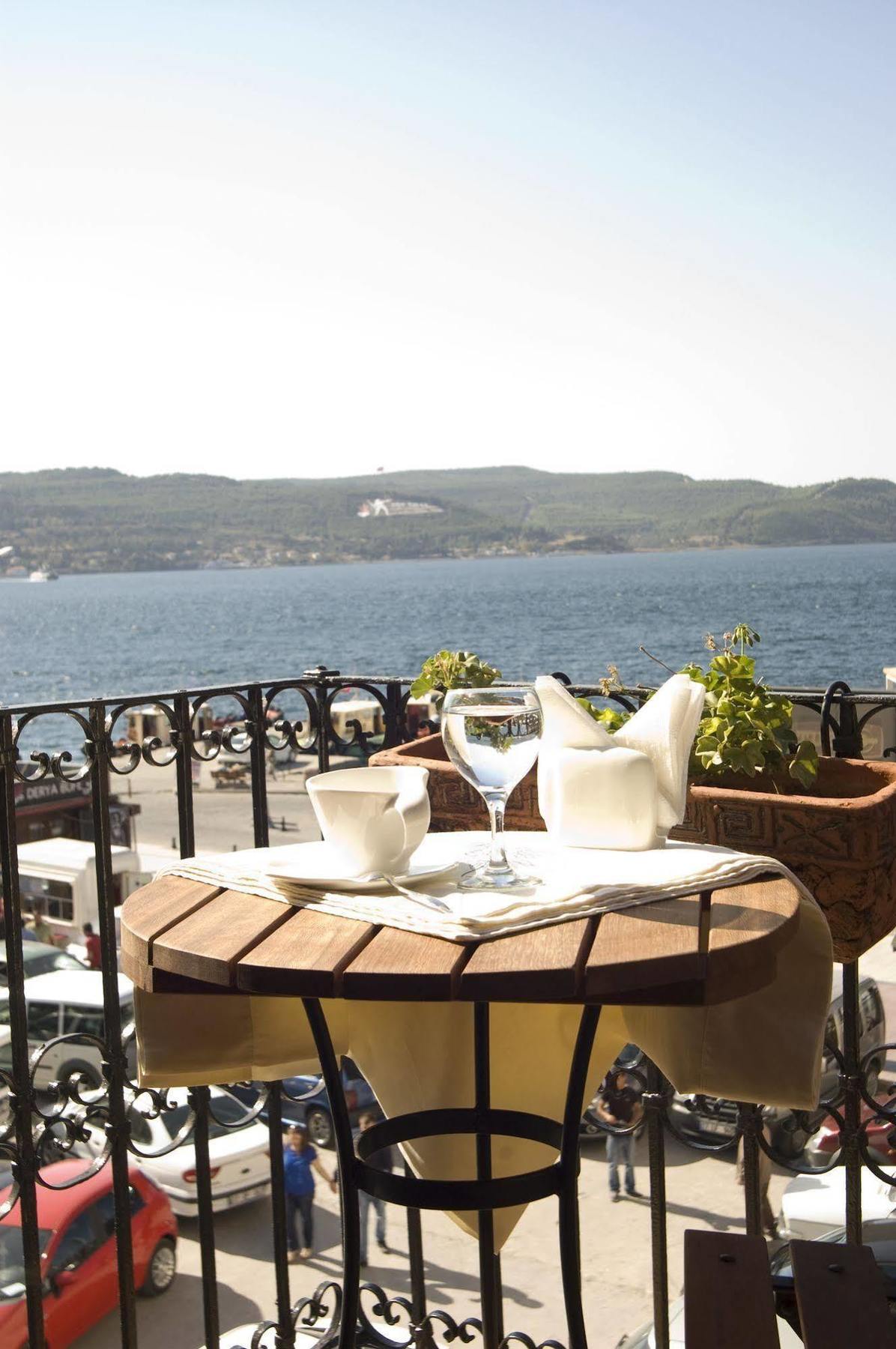 Hotel Des Etrangers - Special Category Canakkale Exterior photo